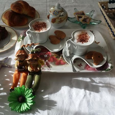 B&B A Casa Di Grazia Наполи Екстериор снимка