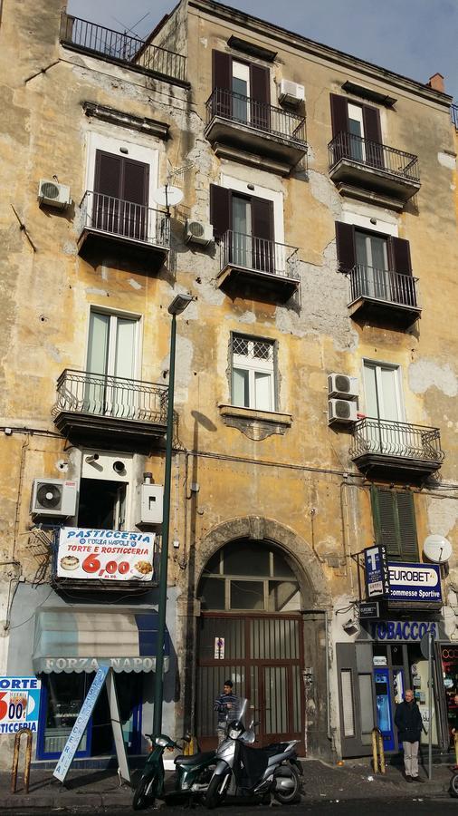 B&B A Casa Di Grazia Наполи Екстериор снимка